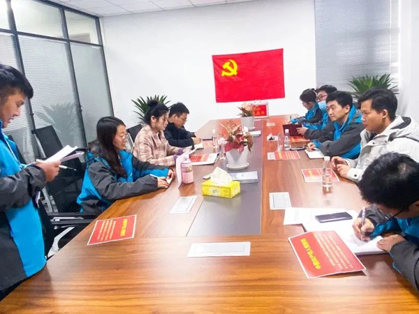 凝心聚力 砥礪前行 開盛光伏產(chǎn)業(yè)園聯(lián)合黨支部正式成立！